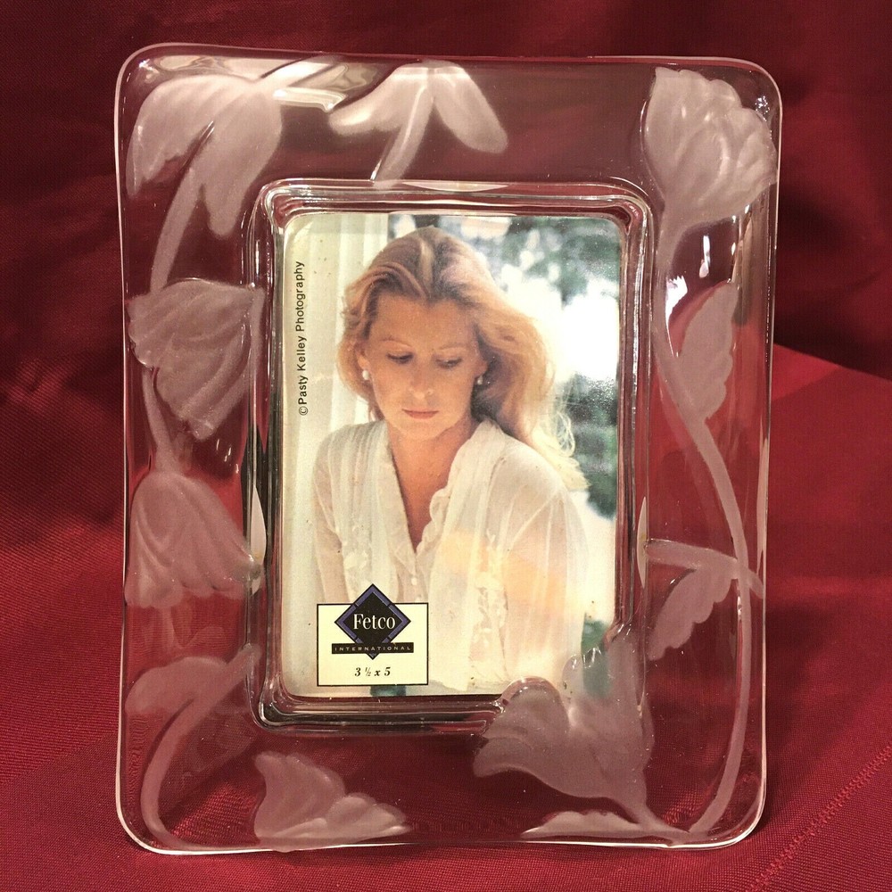 Fetco International Glass Picture Frame Floral Frosted 7.5 x 6 Holds 3.5 x 5 Pic